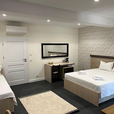 Pensiunea Villa D'Amici Mosnita Noua 外观 照片