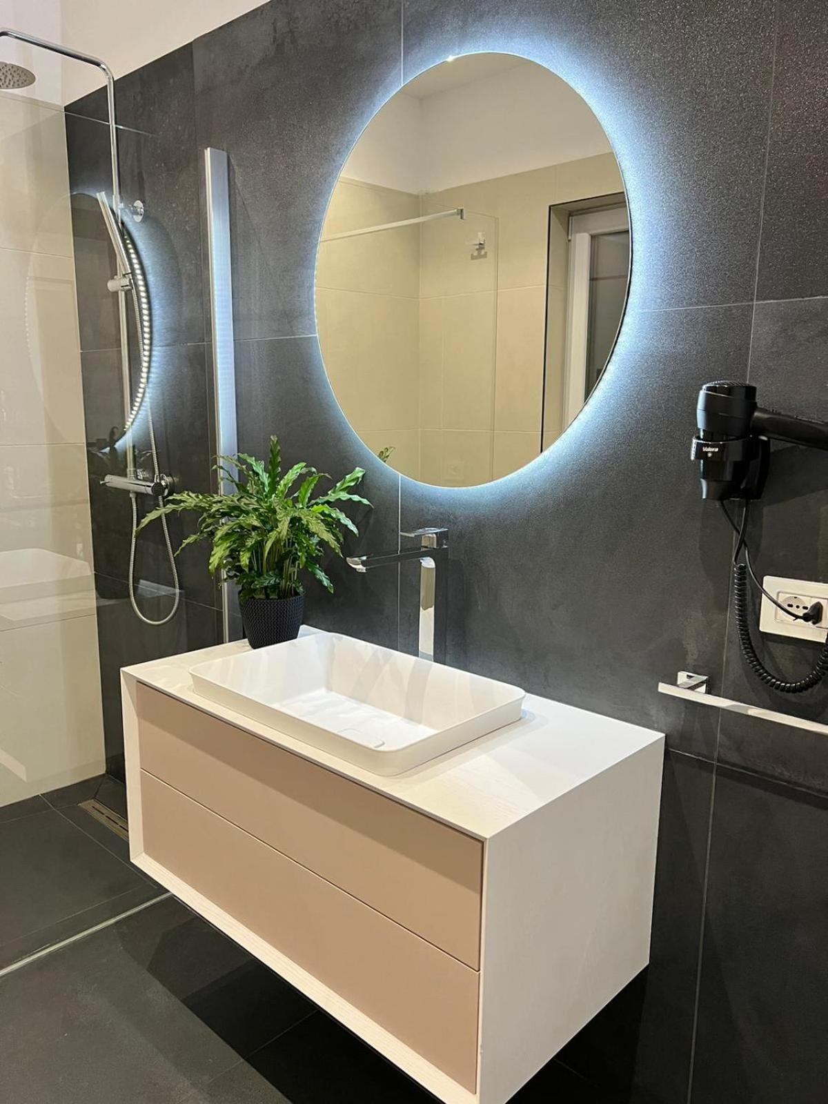Pensiunea Villa D'Amici Mosnita Noua 外观 照片